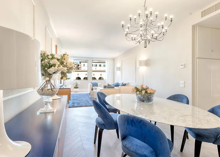 Luxury Blue River By Mmega Apartment
