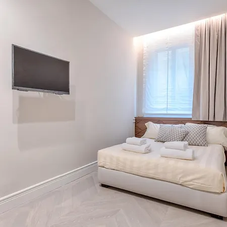 Luxury Blue River By Mmega